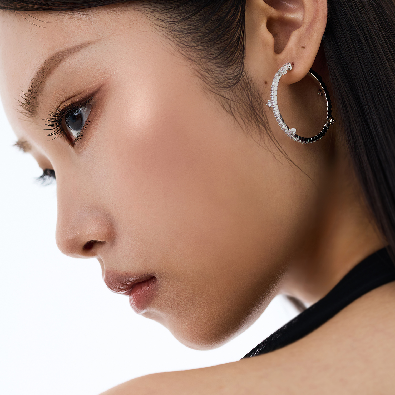Cross Hoop Earrings 크로스 훕 귀걸이