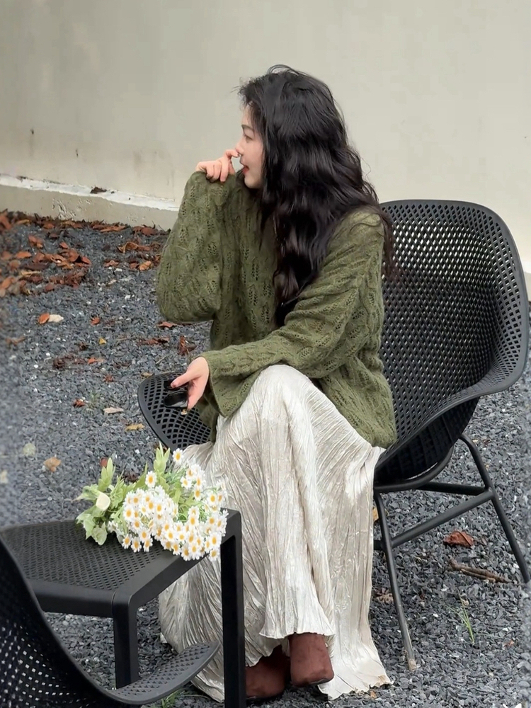 法式套裝 針織鏤空毛衣+百褶裙｜大方氣質顯高級