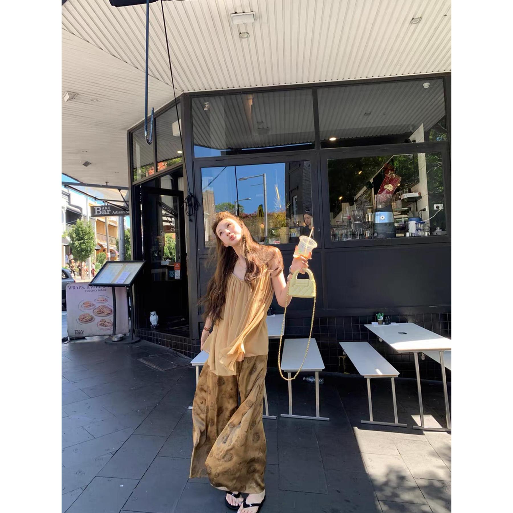 日系紗紗套裝 吊帶V領+復古印花休閒長褲｜涼感透氣 巨包容