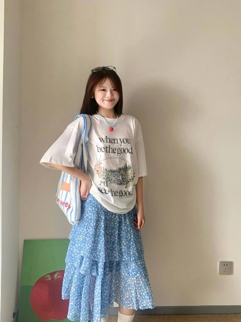 日系 初夏之夢 藍色碎花裙+印花上衣T 高級簡約｜活力青春