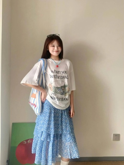 日系 初夏之夢 藍色碎花裙+印花上衣T 高級簡約｜活力青春