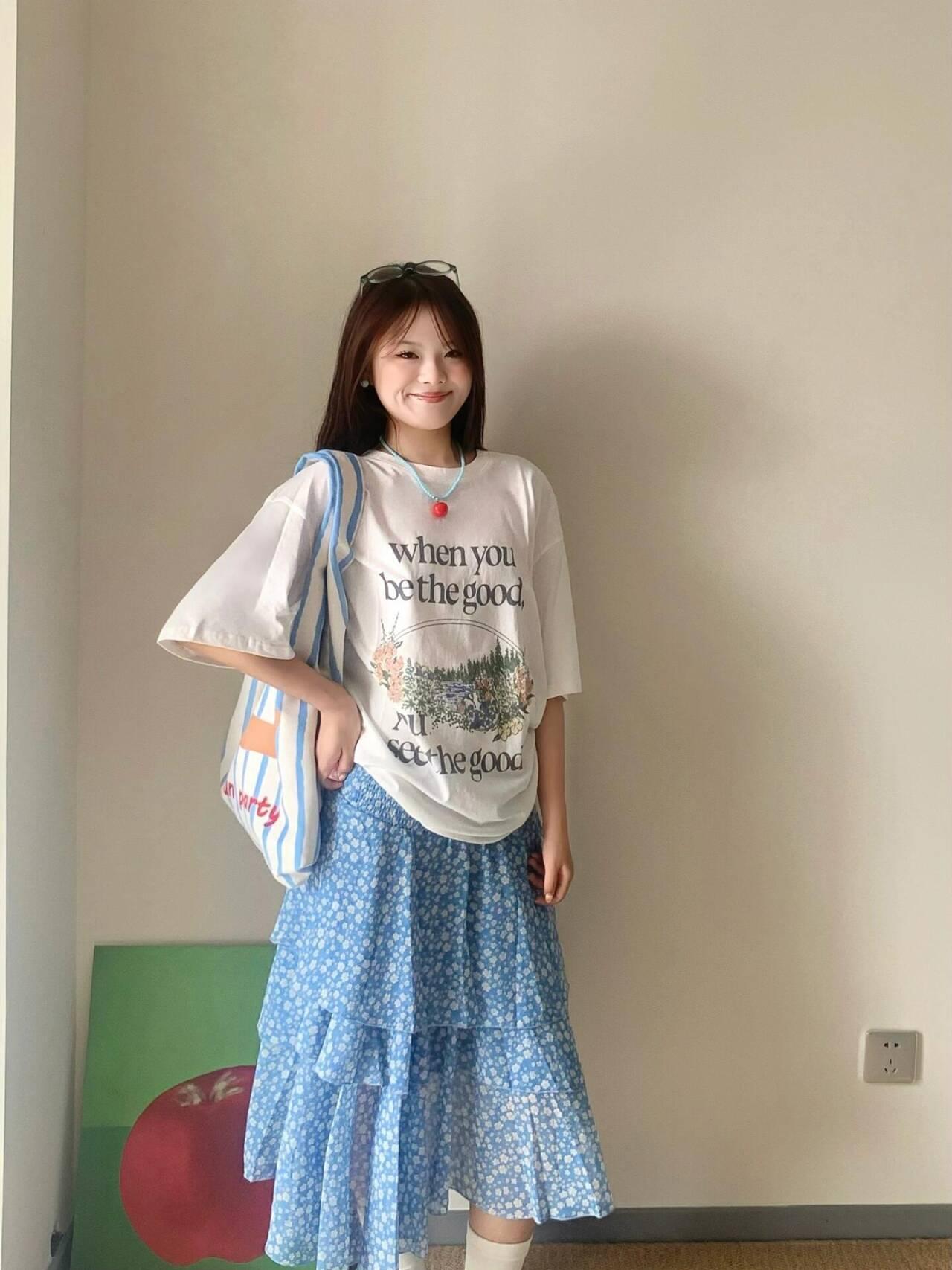 日系 初夏之夢 藍色碎花裙+印花上衣T 高級簡約｜活力青春