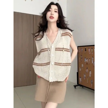 韓系女裝 「星宿」設計感條紋針織上衣+休閒短裙 