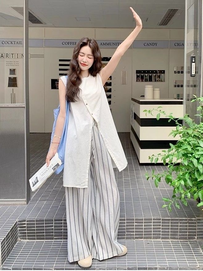 「設計師款」全台僅售50組 高級感無袖上衣+條紋闊腿褲｜鬆弛老錢風 氣質知性美