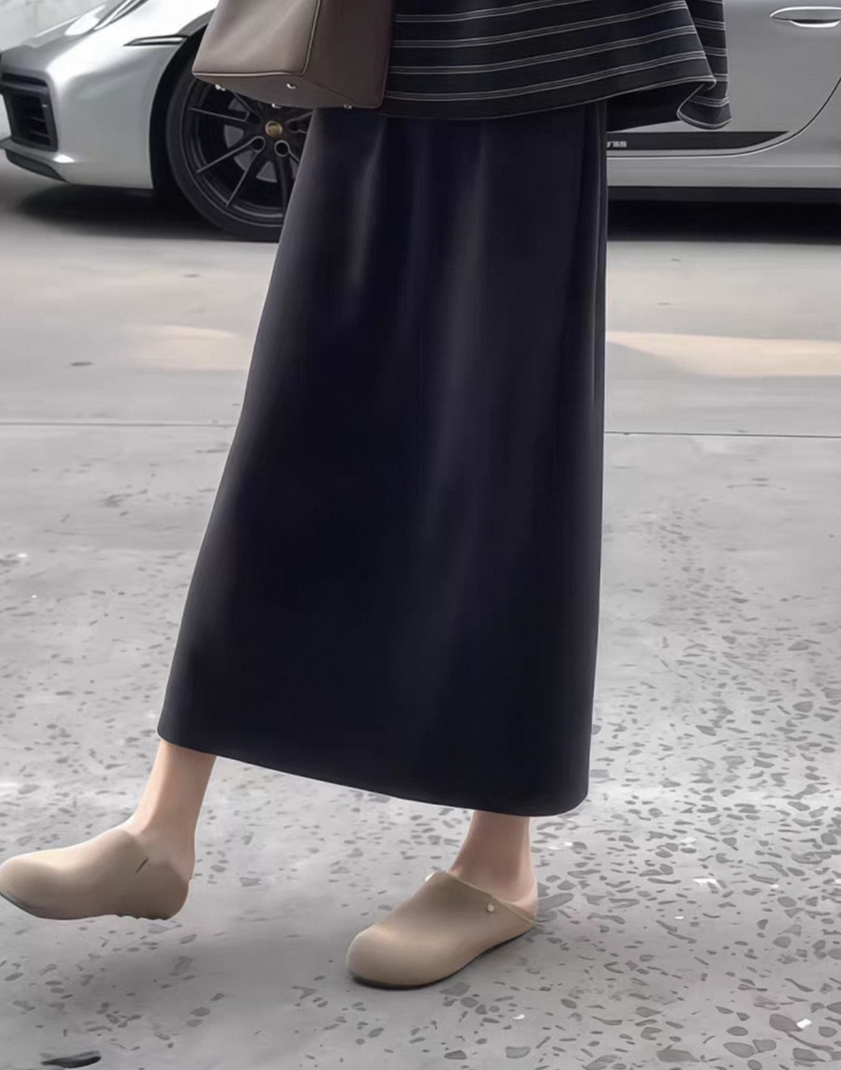 預售10天出貨｜僅售100套 秋冬慵懶風套頭衛衣條紋+休閒半身裙 顯瘦遮肉 溫柔風