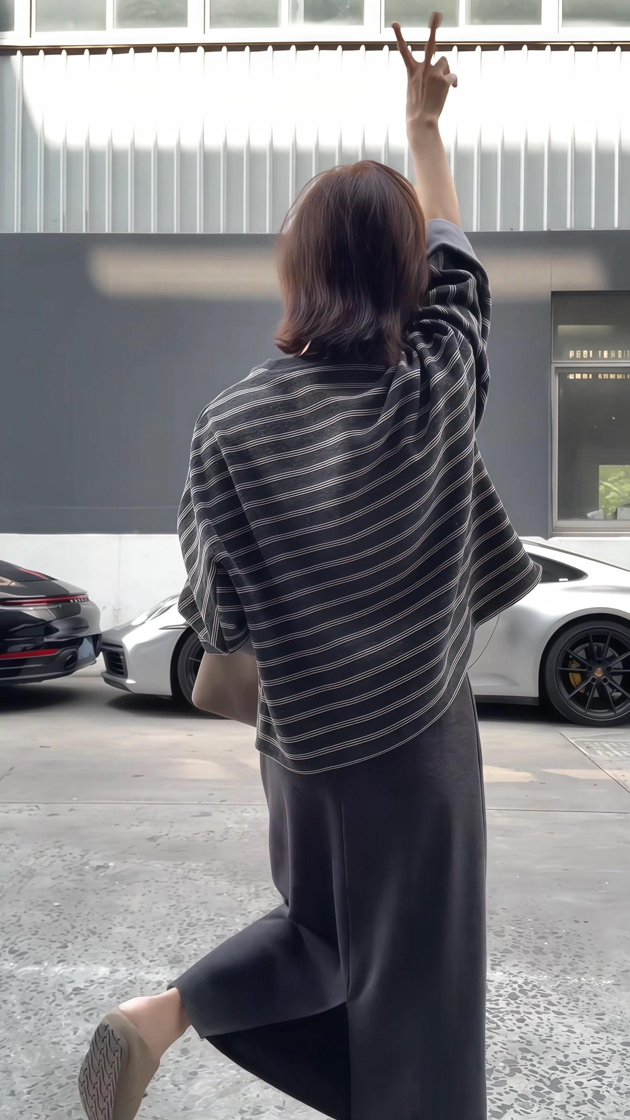 預售10天出貨｜僅售100套 秋冬慵懶風套頭衛衣條紋+休閒半身裙 顯瘦遮肉 溫柔風