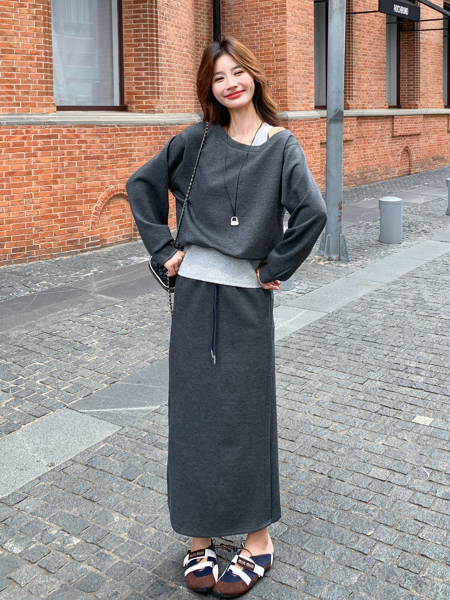 【巨溫柔】秋季 露肩假兩件衛衣+高腰半身長裙套裝