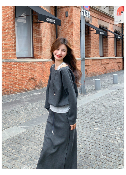 【巨溫柔】秋季 露肩假兩件衛衣+高腰半身長裙套裝