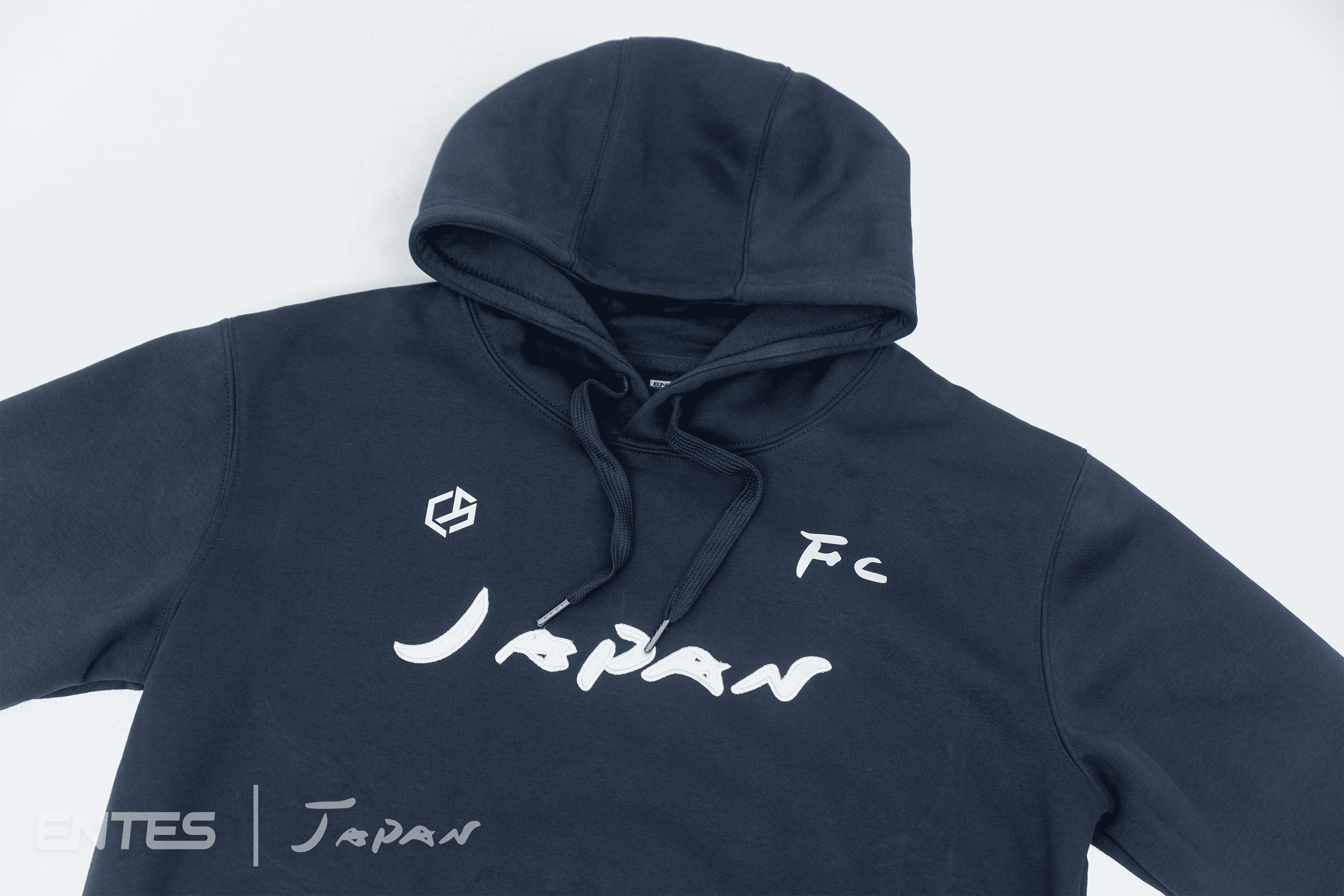 フード付きパーカー