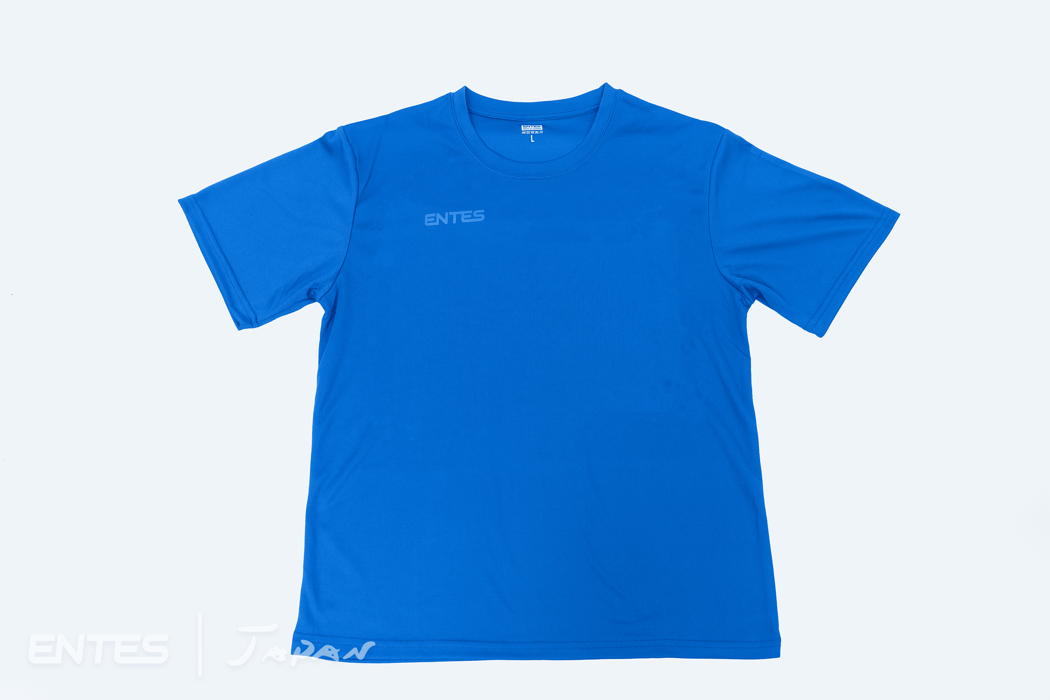 UネックTシャツ