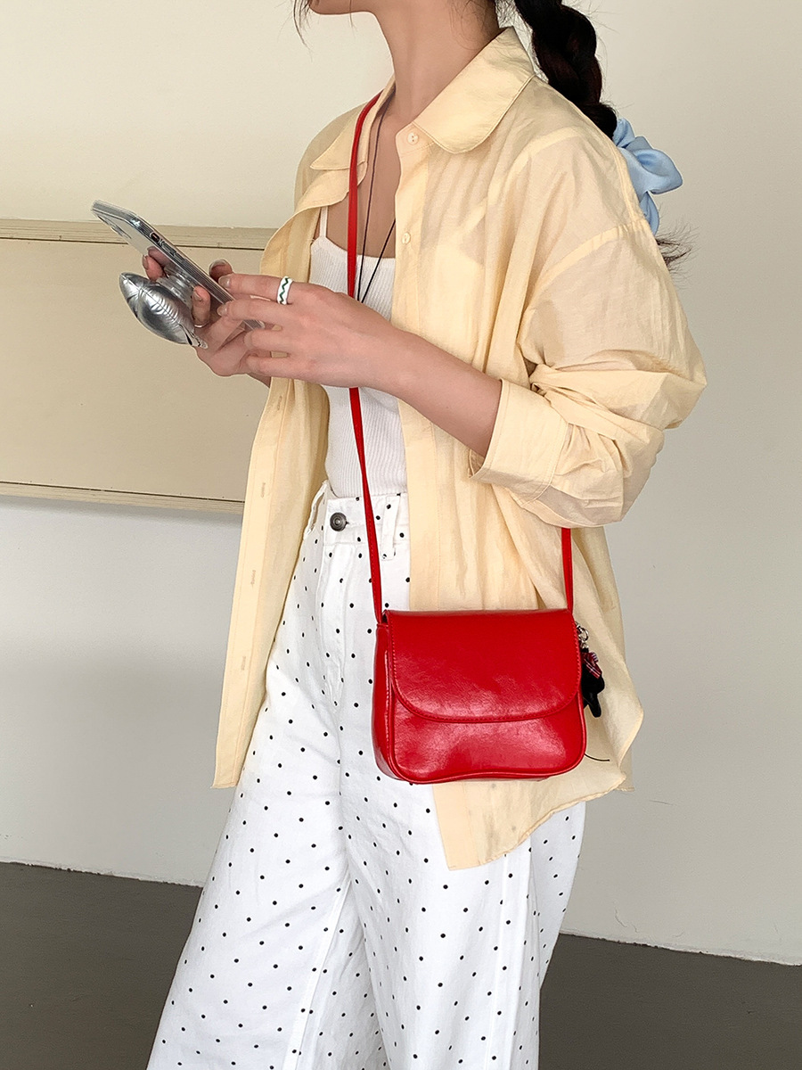 กระเป๋าสะพายข้างแบบฝาพับสไตล์เกาหลี