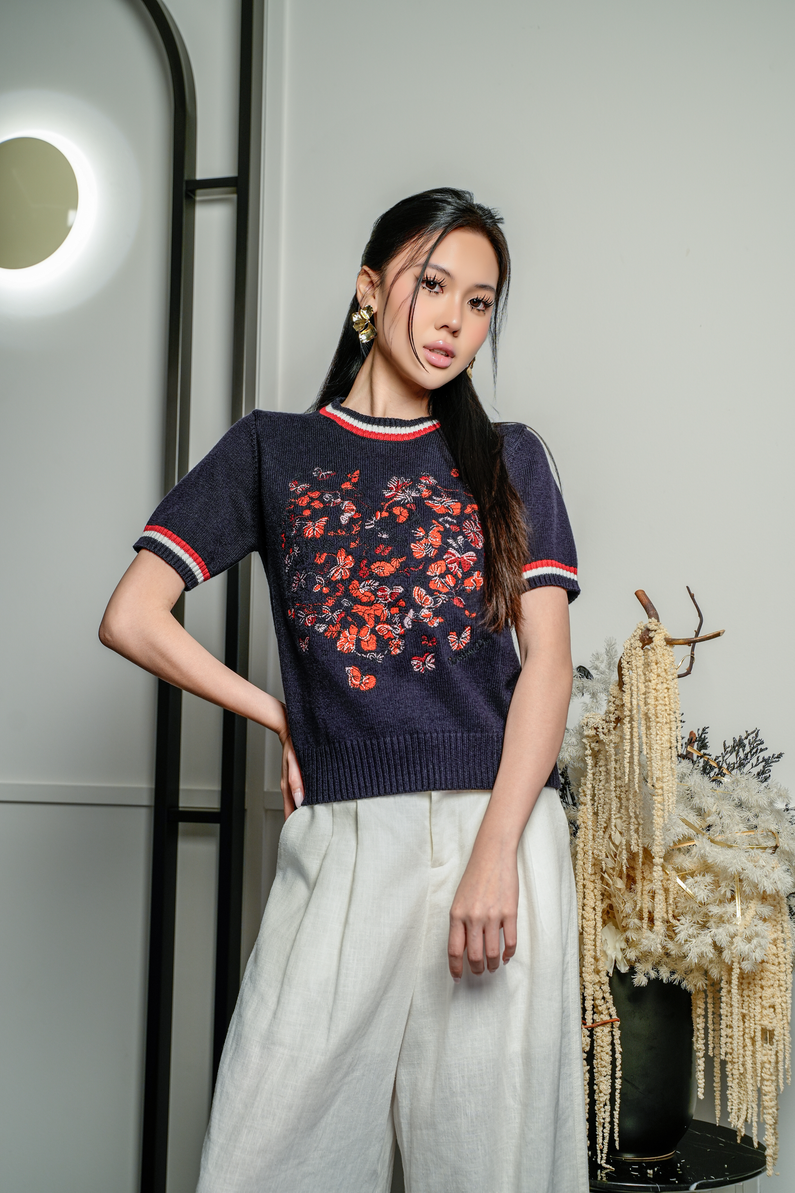 Soft Bloom Embroidered Knit Top MC2165