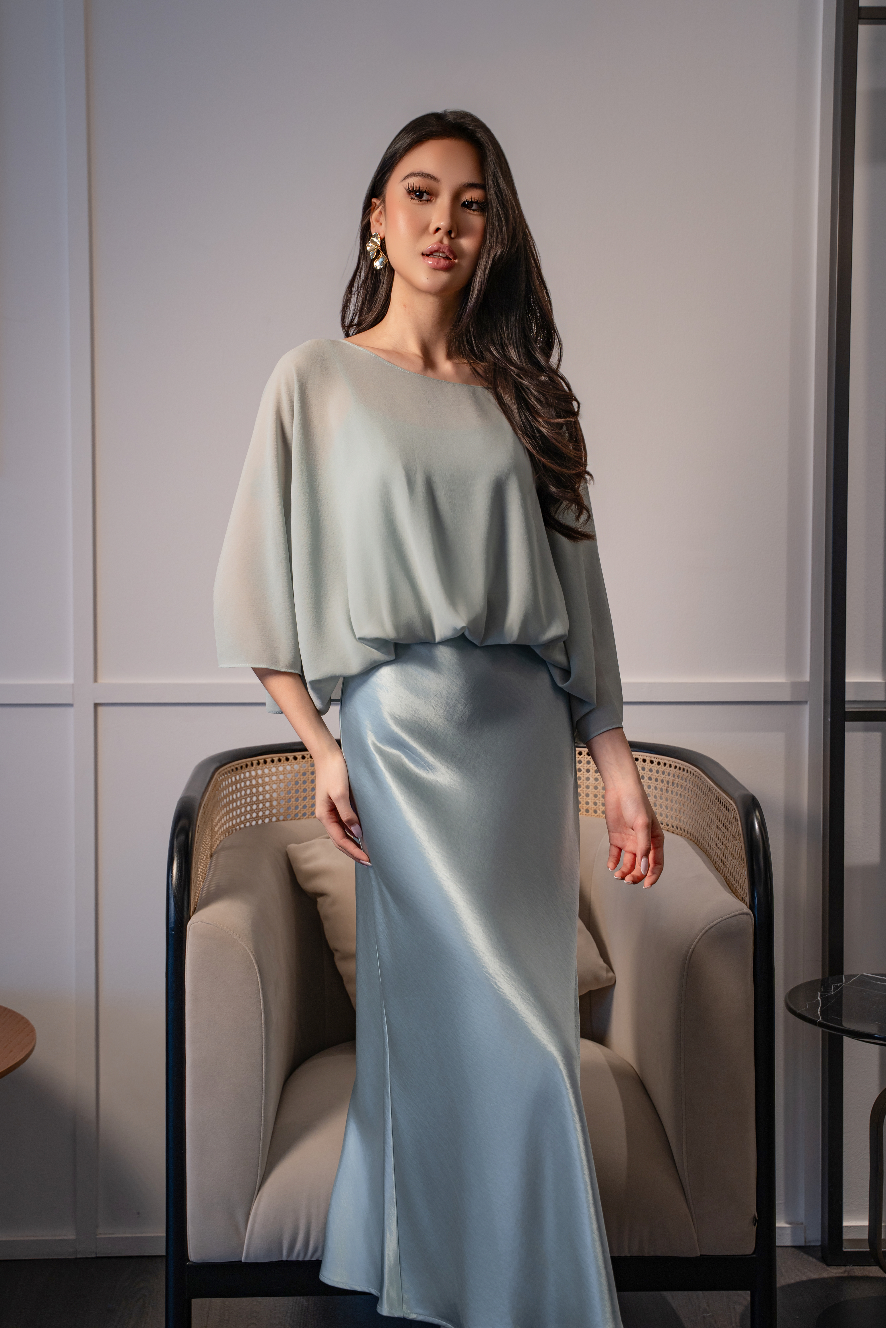 Veloura Satin Drape Set MC2124