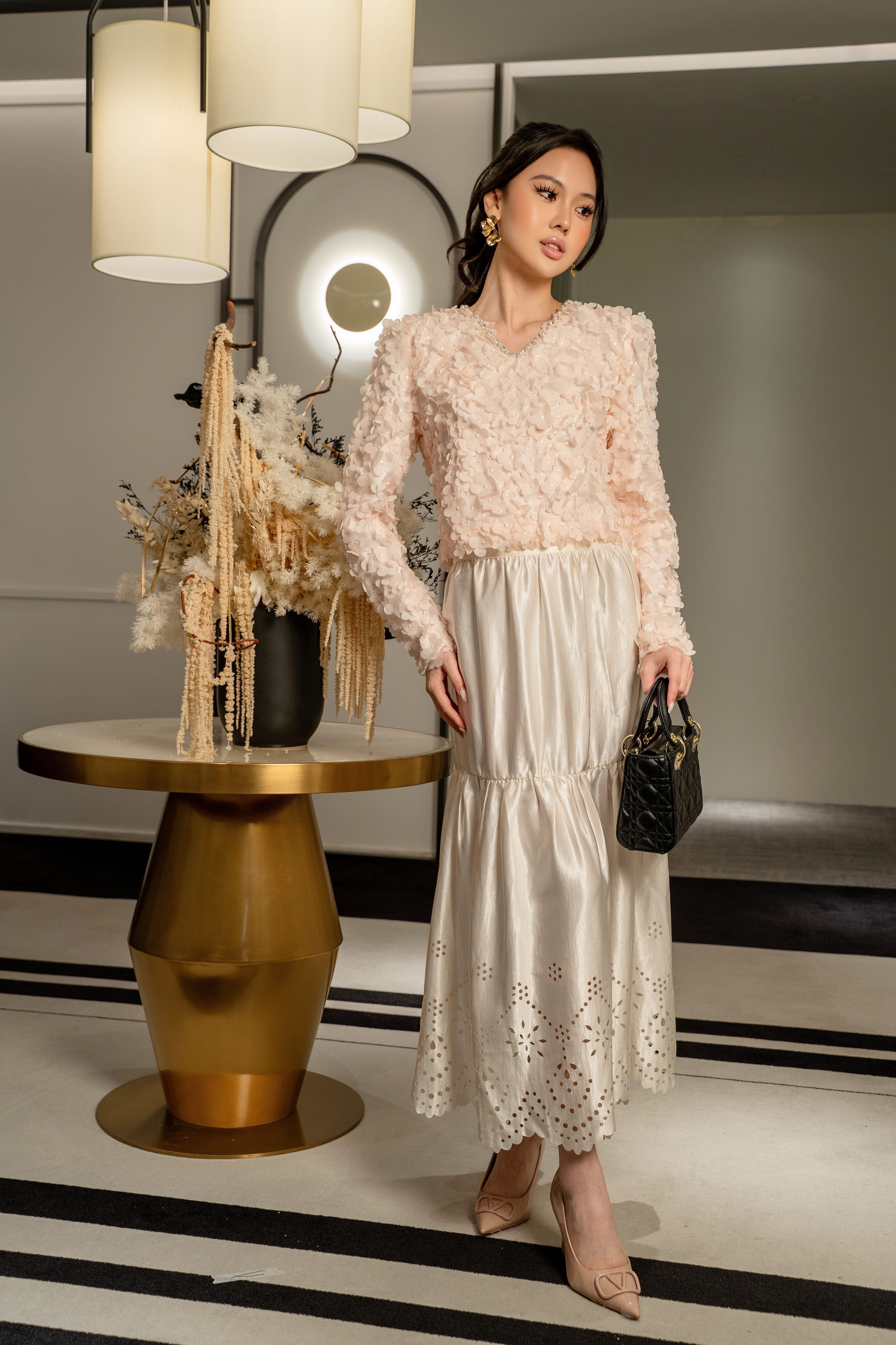 Eyelet Hem Tiered Midi Skirt MC2164