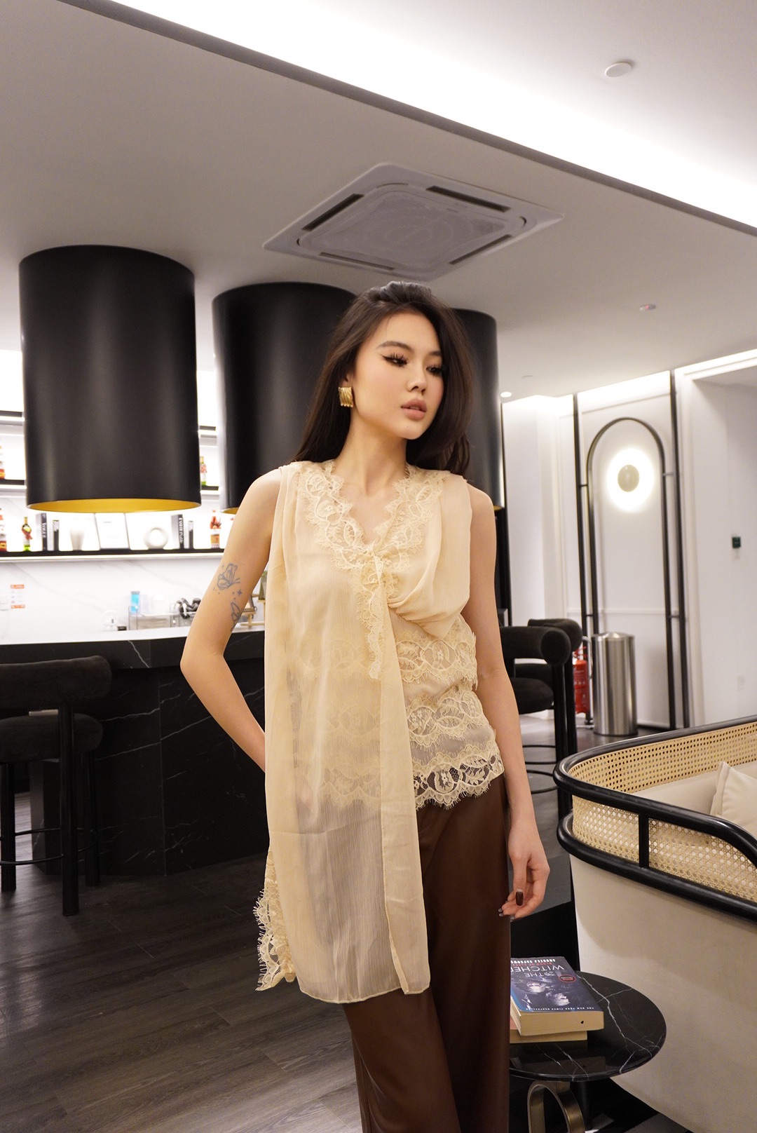 Luna Lace Overlay Top MC2038