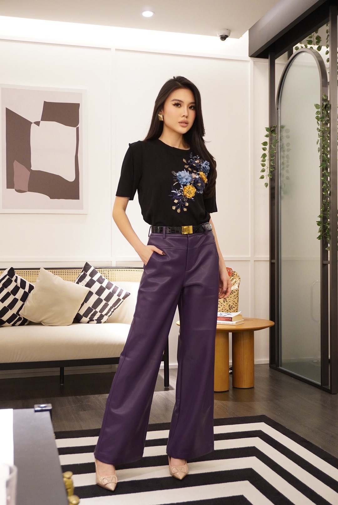 Floral Embroidered Tee MC2033