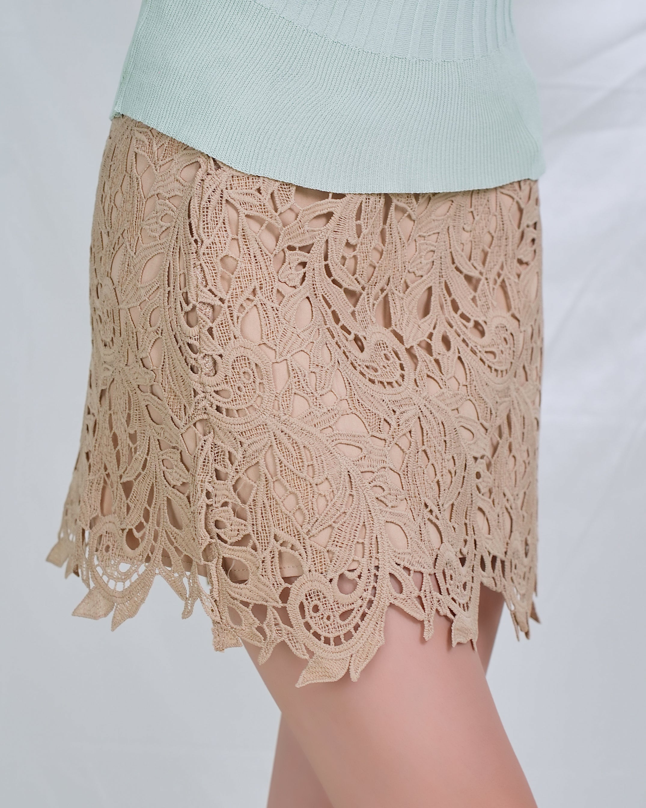 Versailles Lace Skirt – 26228