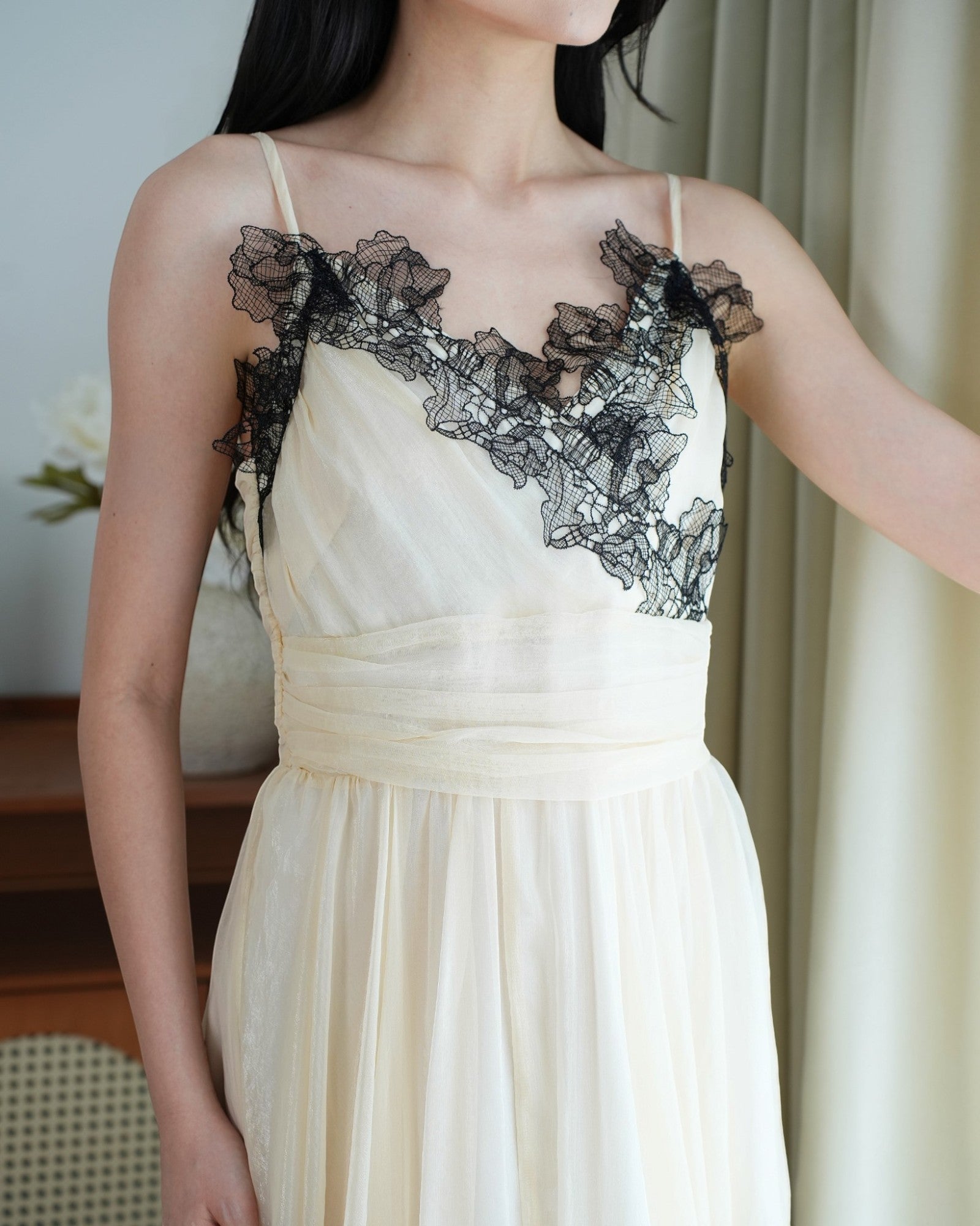 Bellissima Lace Dress 88623
