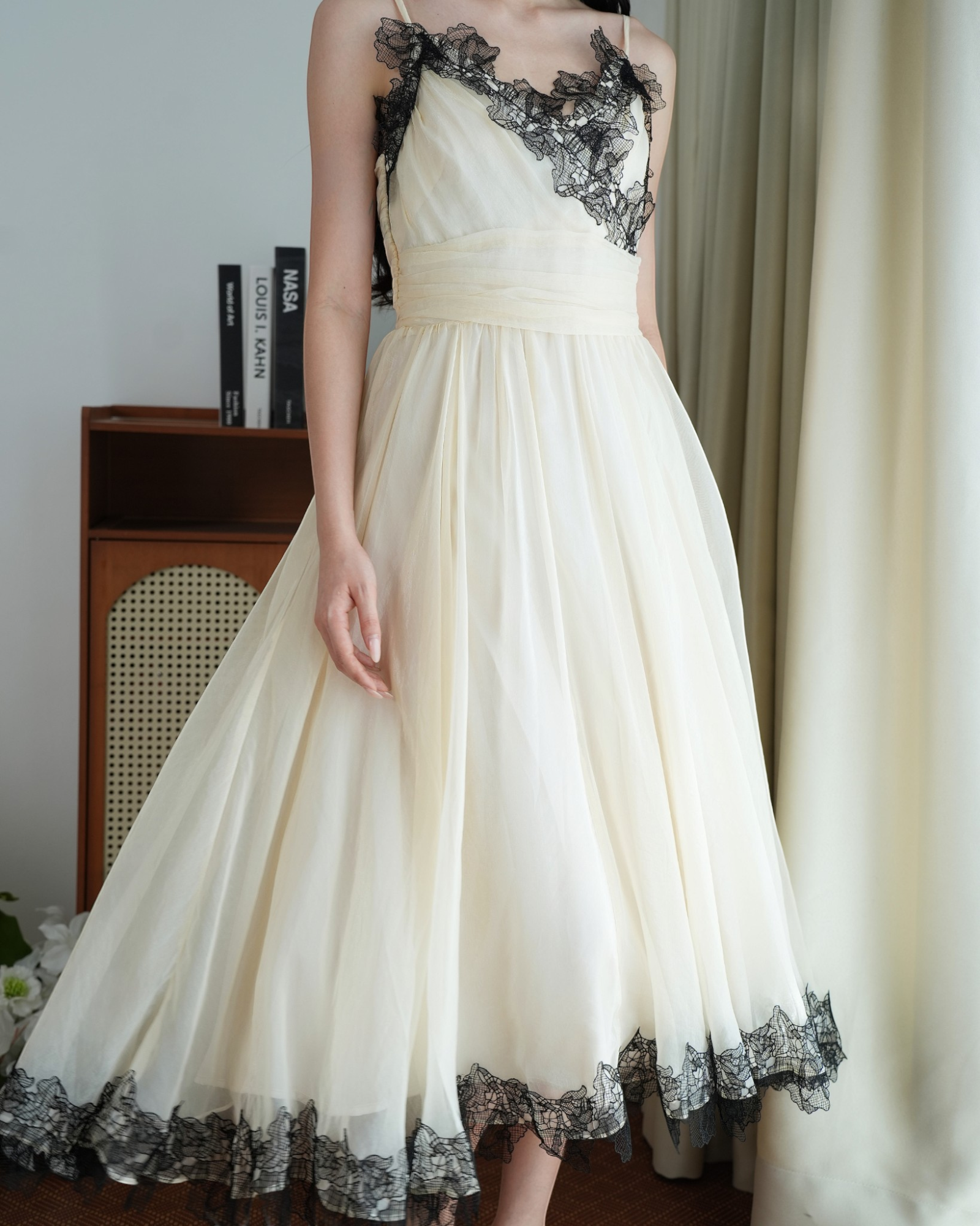 Bellissima Lace Dress 88623