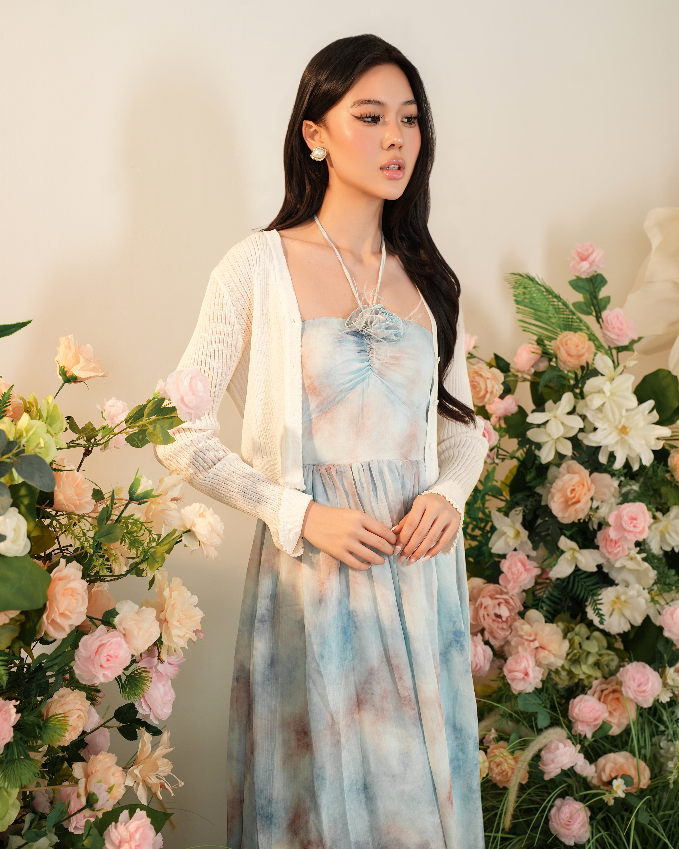 Soft Floral Flow Maxi Dress 2859