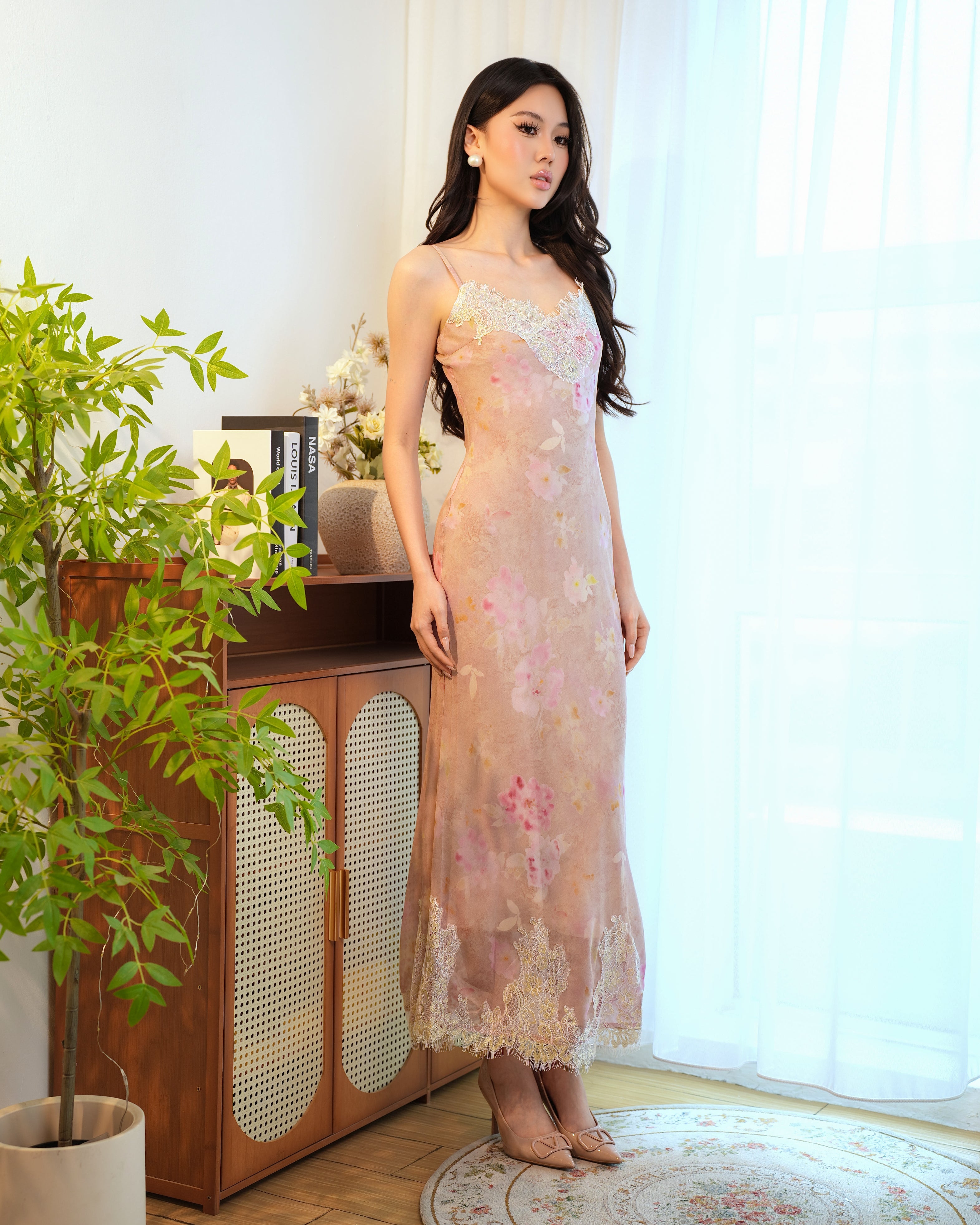 Valencielle Rosé Chantilly Dress 2648