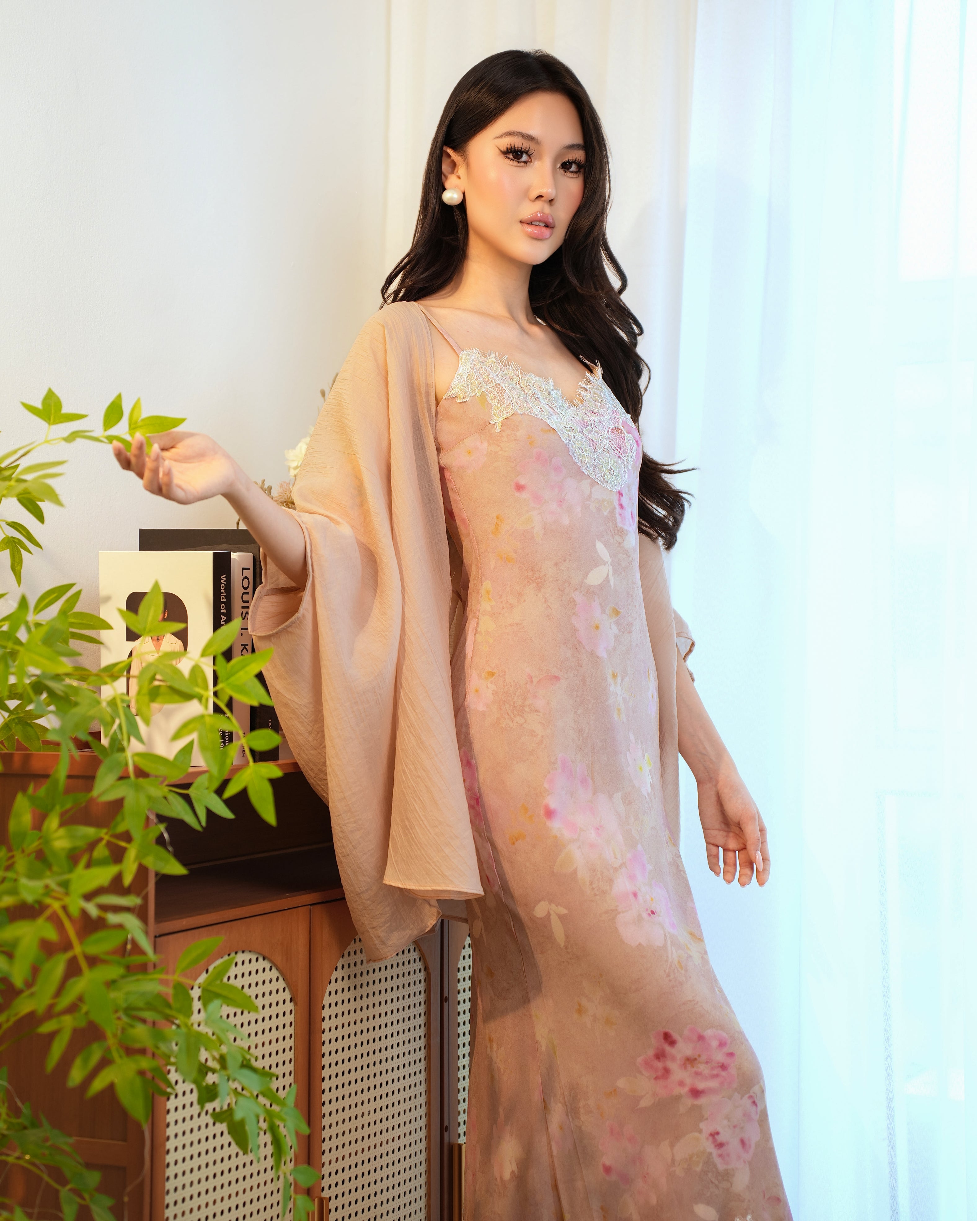 Valencielle Rosé Chantilly Dress 2648