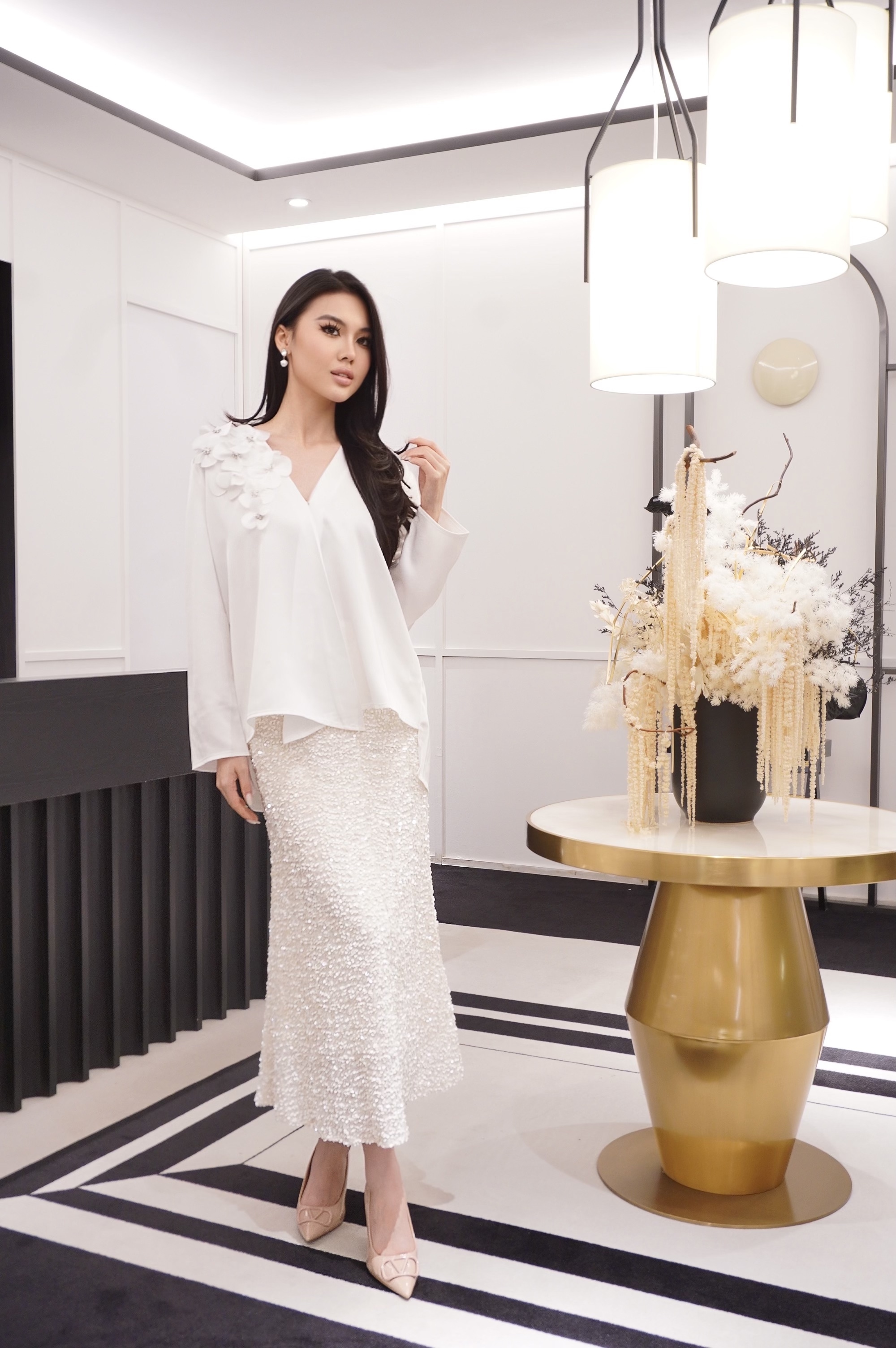 Sequin Straight-Cut Midi Skirt MC2098