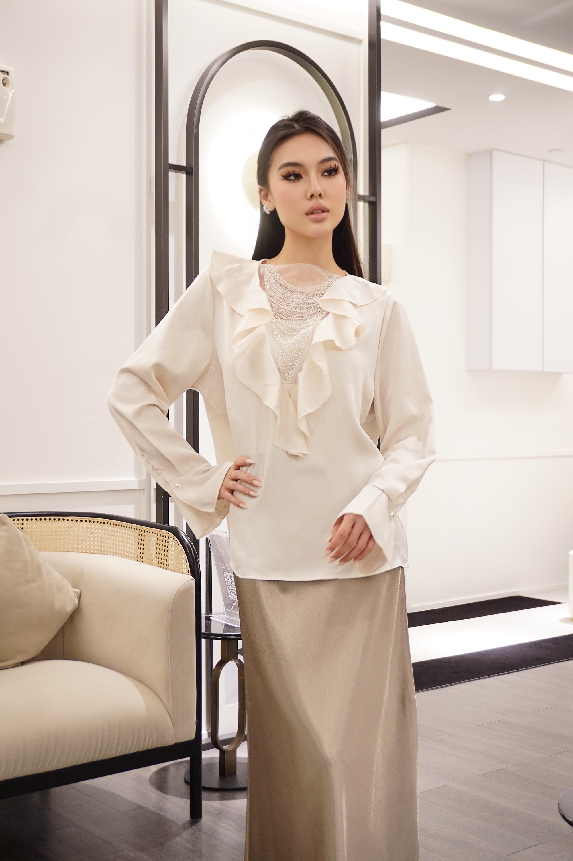 Classic Satin Long Skirt MC2089