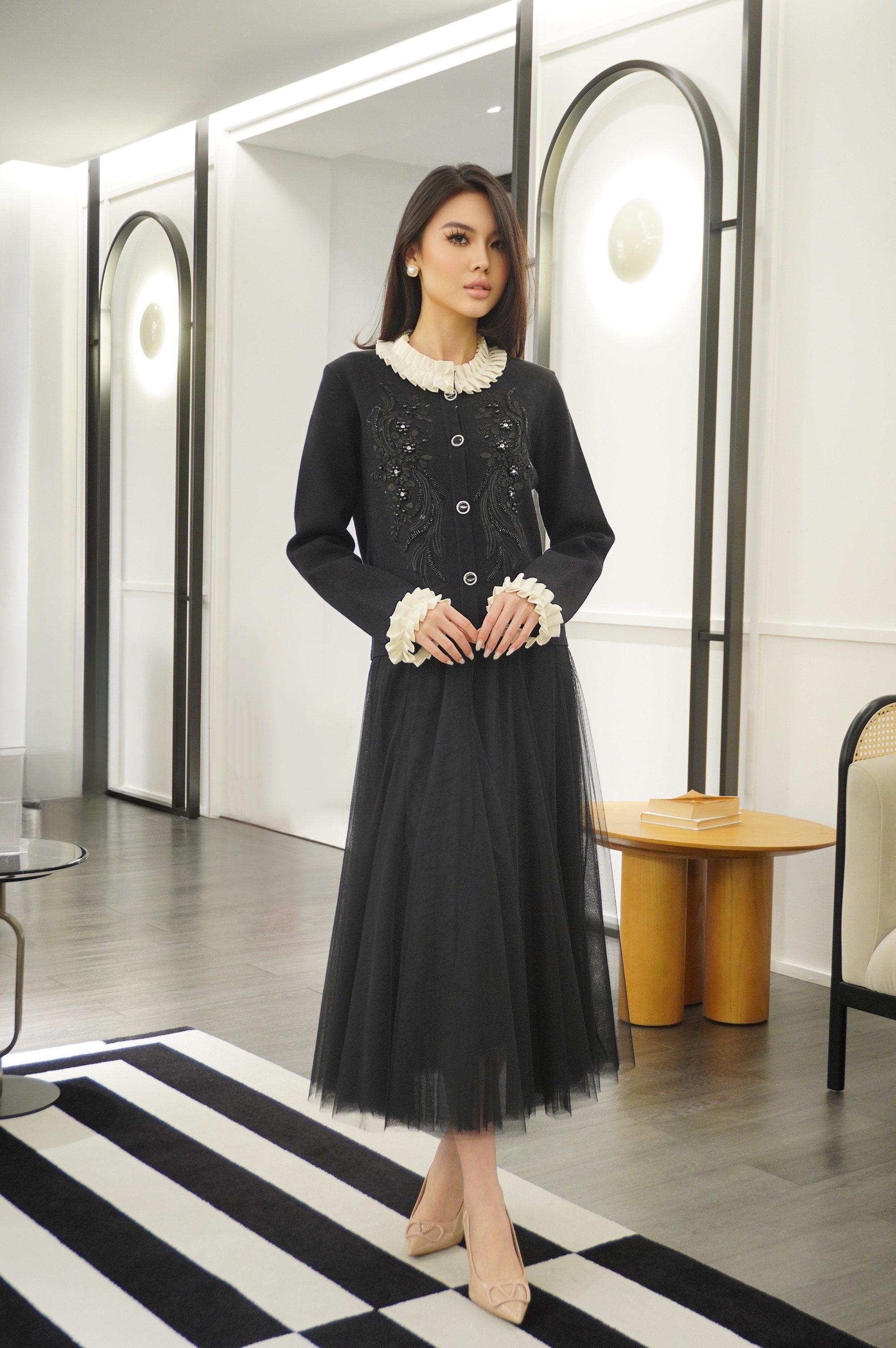 Noir Elise Embroidered Cardigan MC2118