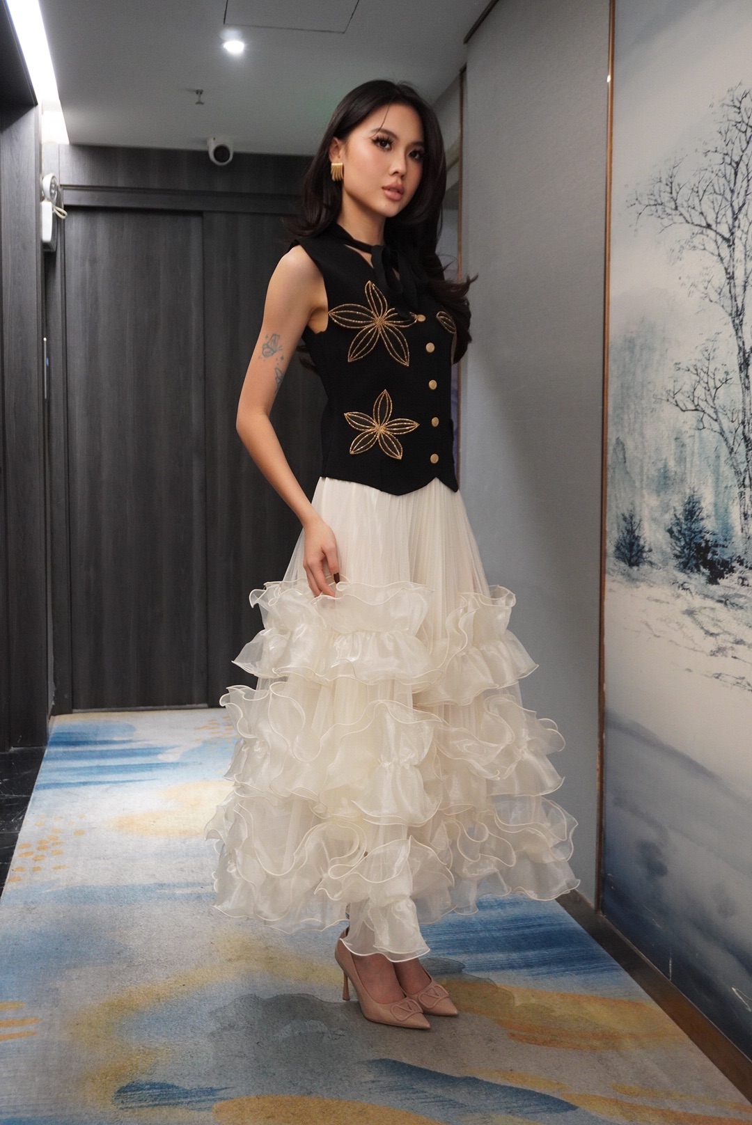 Floral Emblem Ribbon Vest MC2003