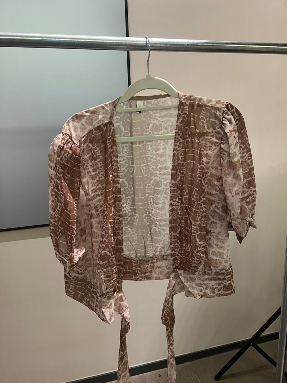 Snake-Print Top 2209
