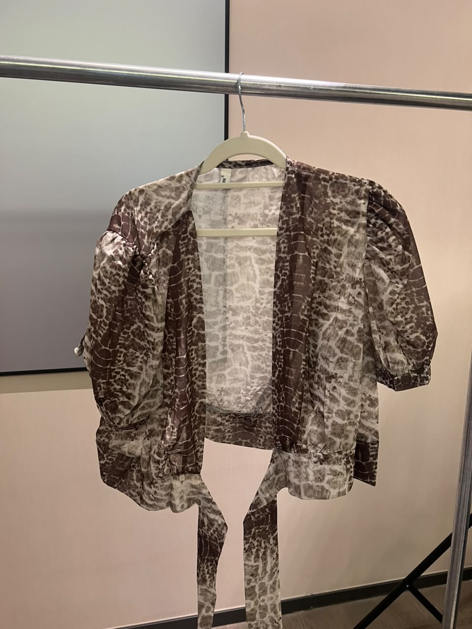 Snake-Print Top 2209