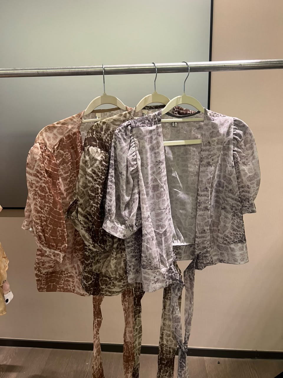 Snake-Print Top 2209
