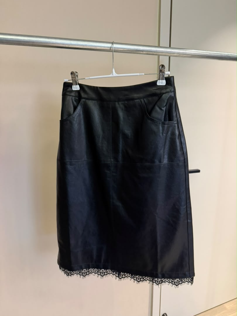 Noir Lace-Trim Leather Skirt 2233