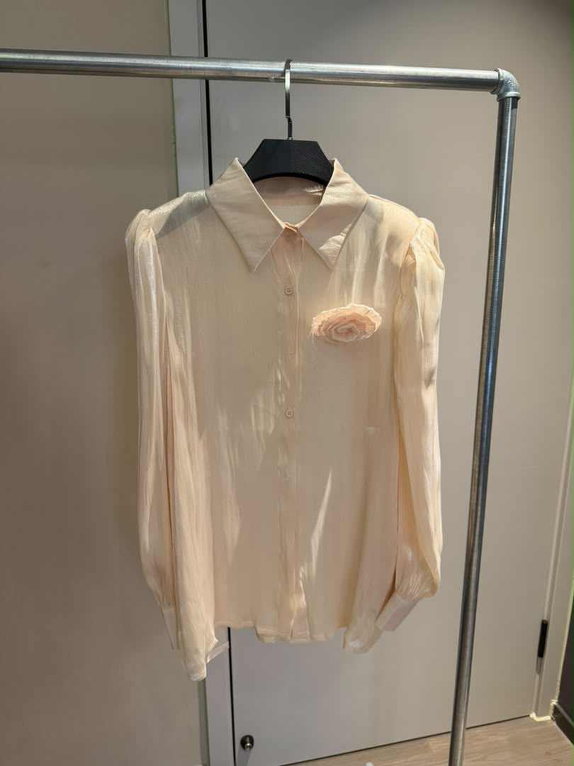 Rosette Brooch Shirt 2236