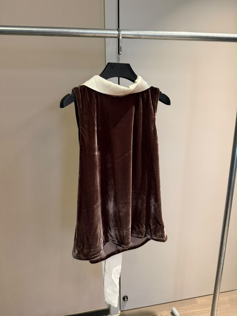 Velvet Sleeveless Top 2242