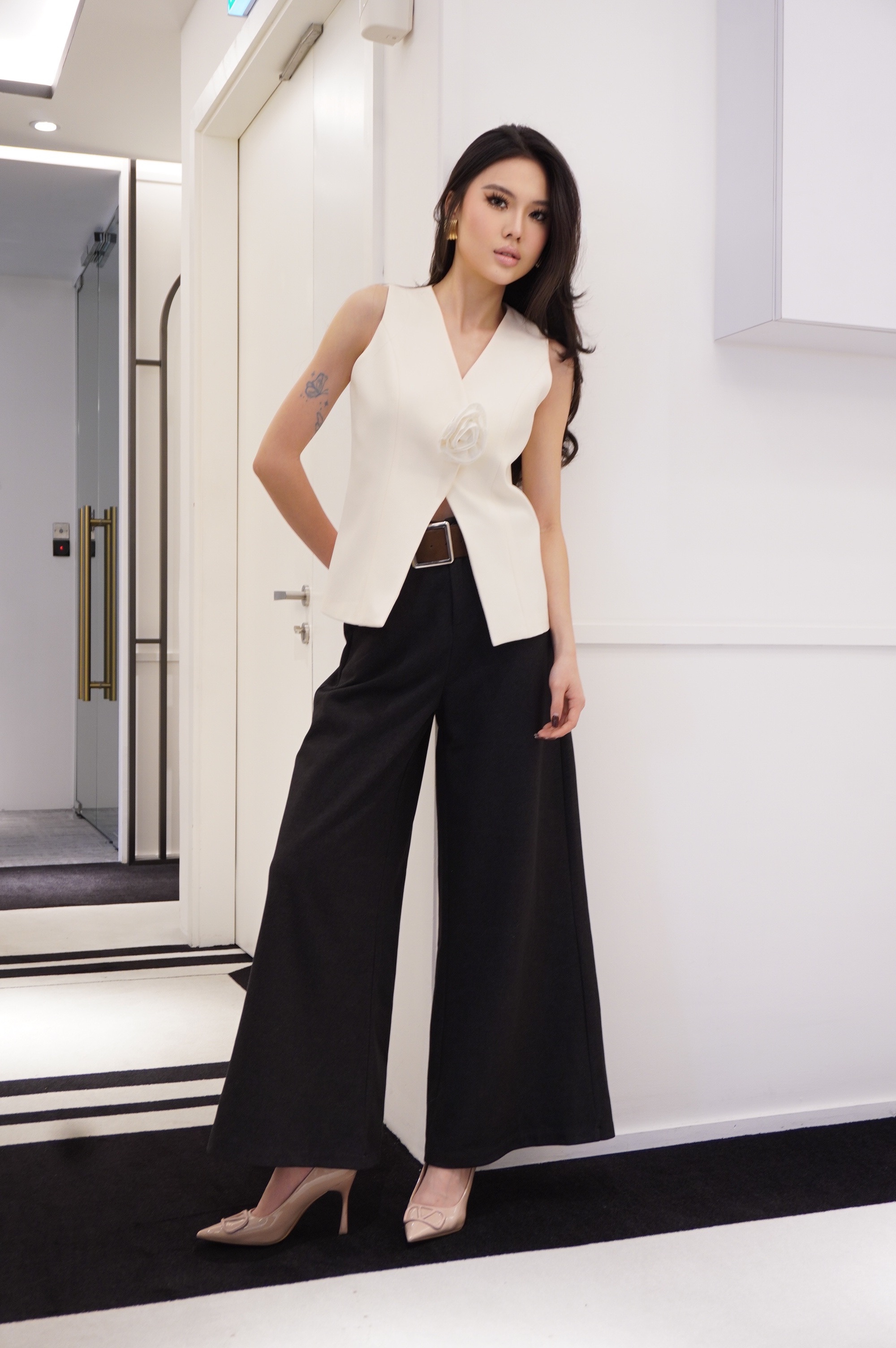 Roselle Sculpted Vest Top MC2044