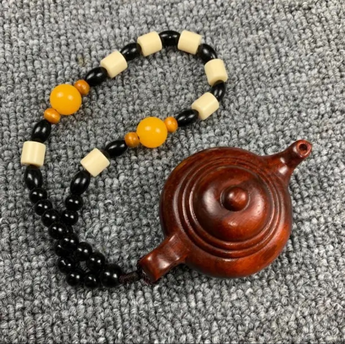 [ランダムカラーのストラップを送信]ローズウッド彫刻の小さなティーポットハンドルティーポットペンダントローズウッドハンドルティーポット