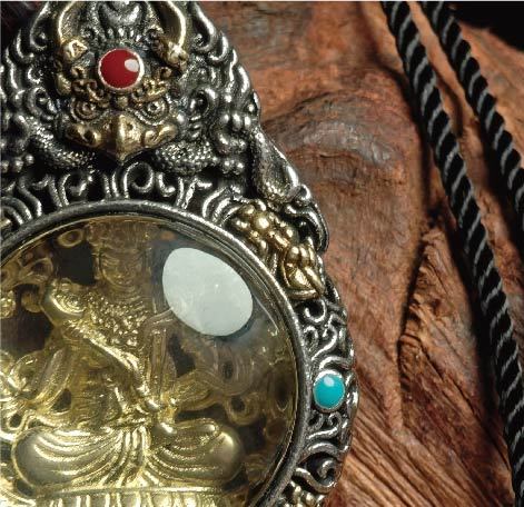 チベット密教のガルーダの造形、普賢菩薩 のタンカペンダント / 電気めっき純銀、紐付き、雫型