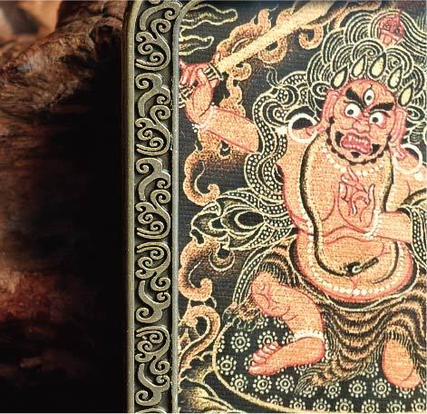 チベット仏教式 不動尊 開運ペンダント/メッキ合金、両面デザイン、約40×50×8mm（紐含む）、ブラックゴールド