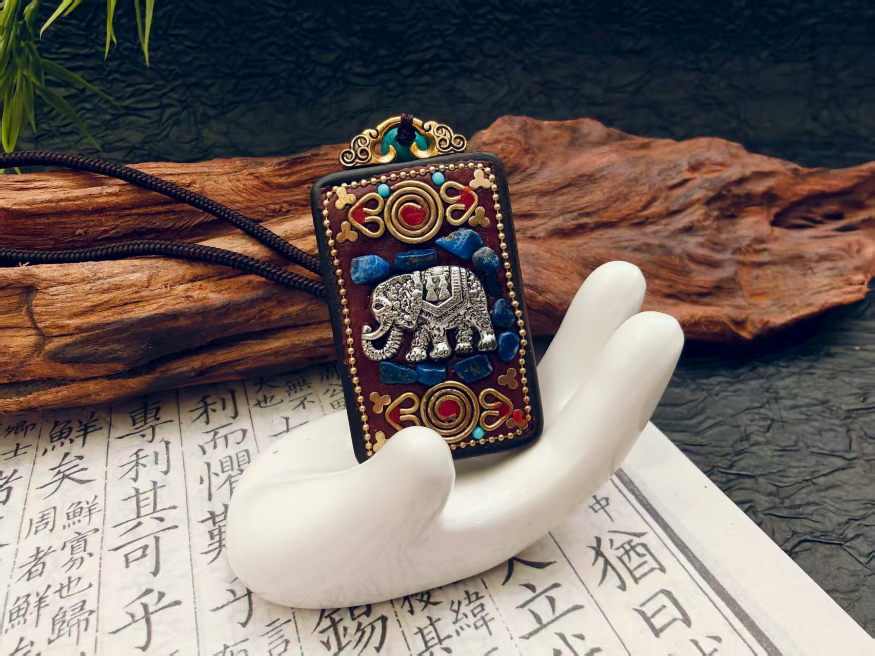 タンカ平安牌小神象ネックレス