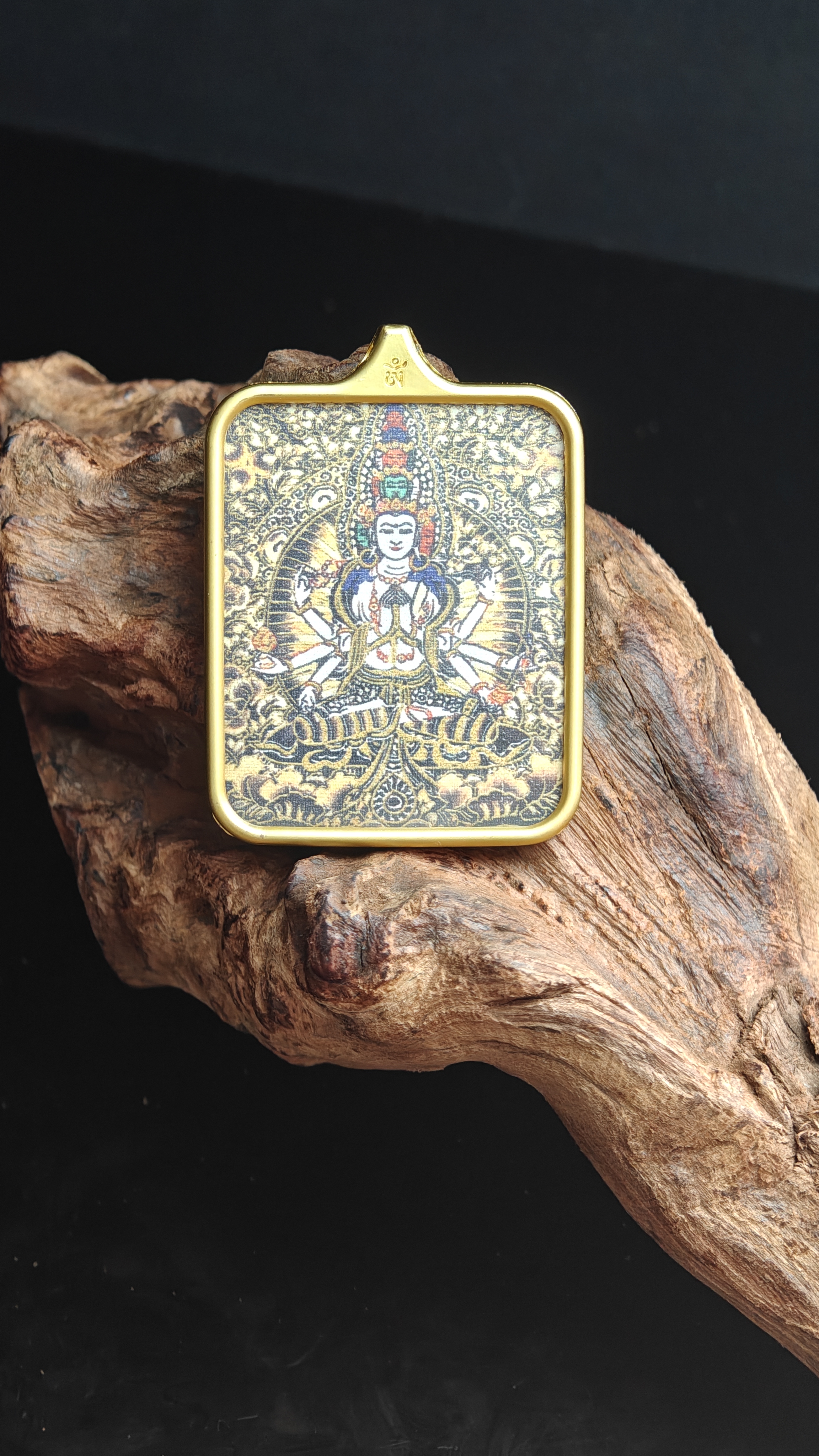 チベット伝承 千手観音 タンカ ペンダントトップ