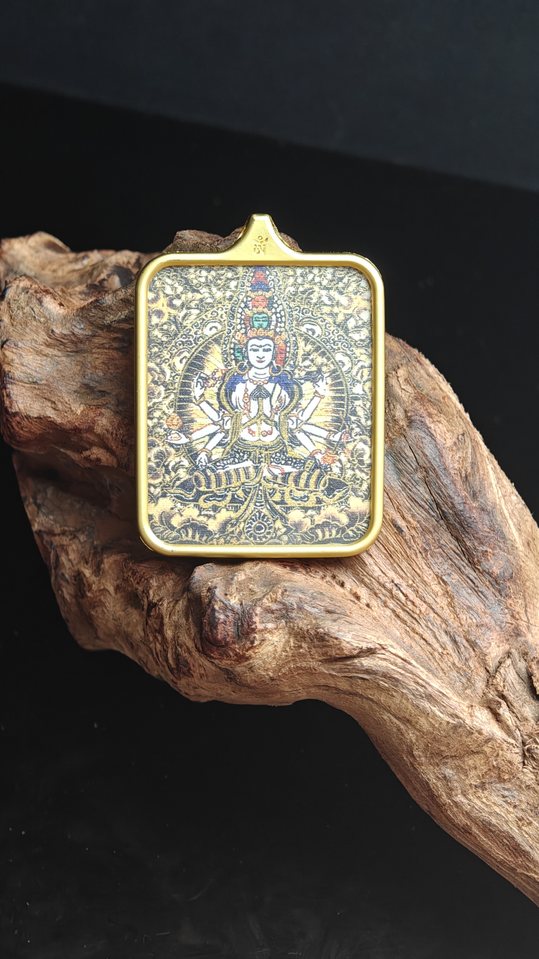 チベット伝承 千手観音 タンカ ペンダントトップ