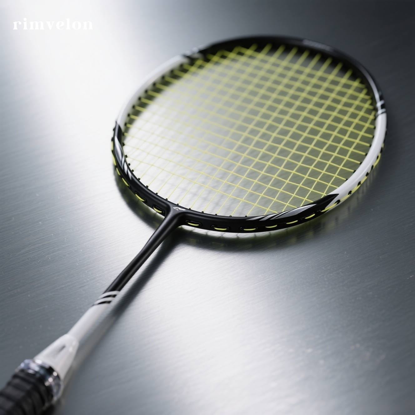 adult's durable and high elastic badminton racket