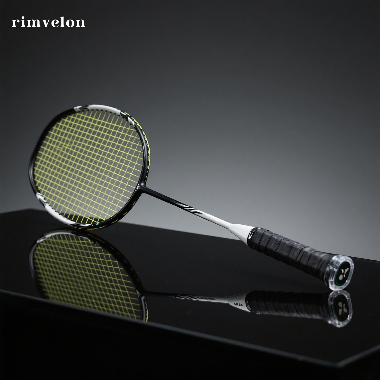 adult's durable and high elastic badminton racket