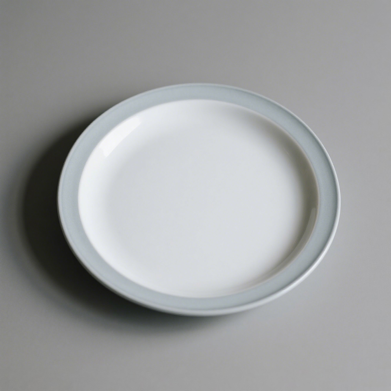 จานเซรามิคคุณภาพสูง