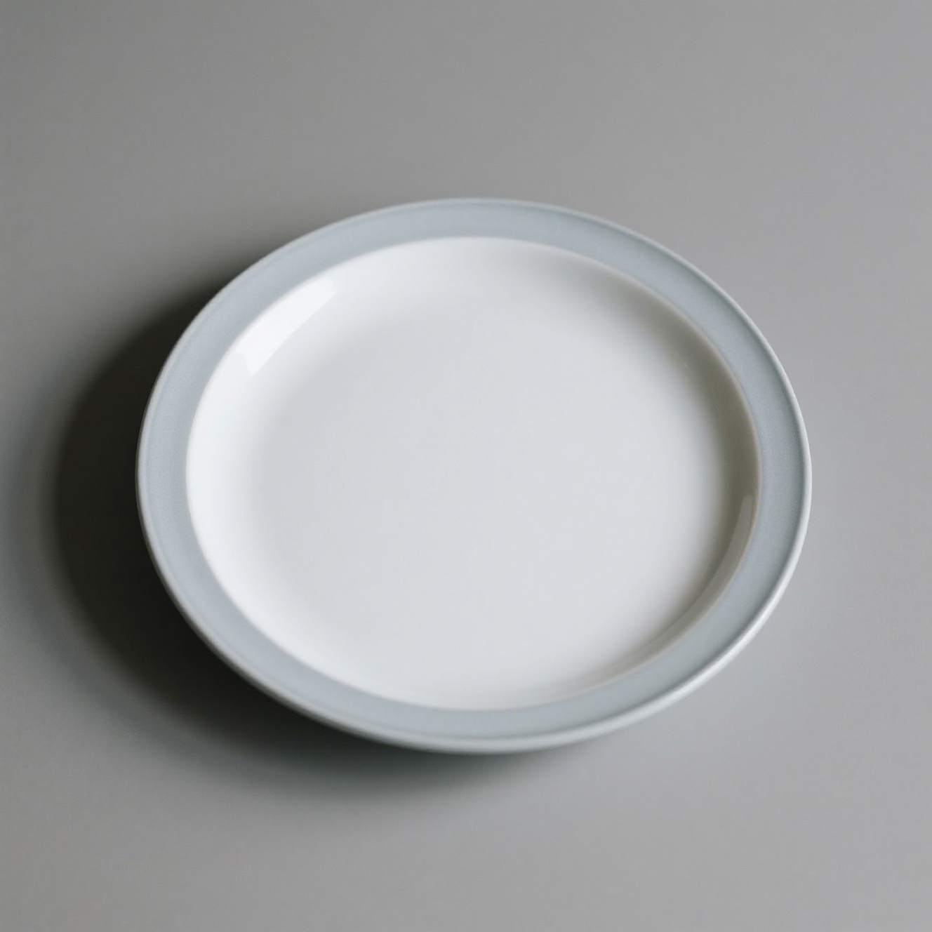 จานเซรามิคคุณภาพสูง