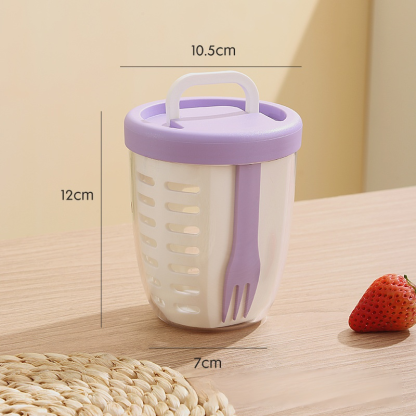 Portable, drainable, sealed and fresh-keeping fruit cup