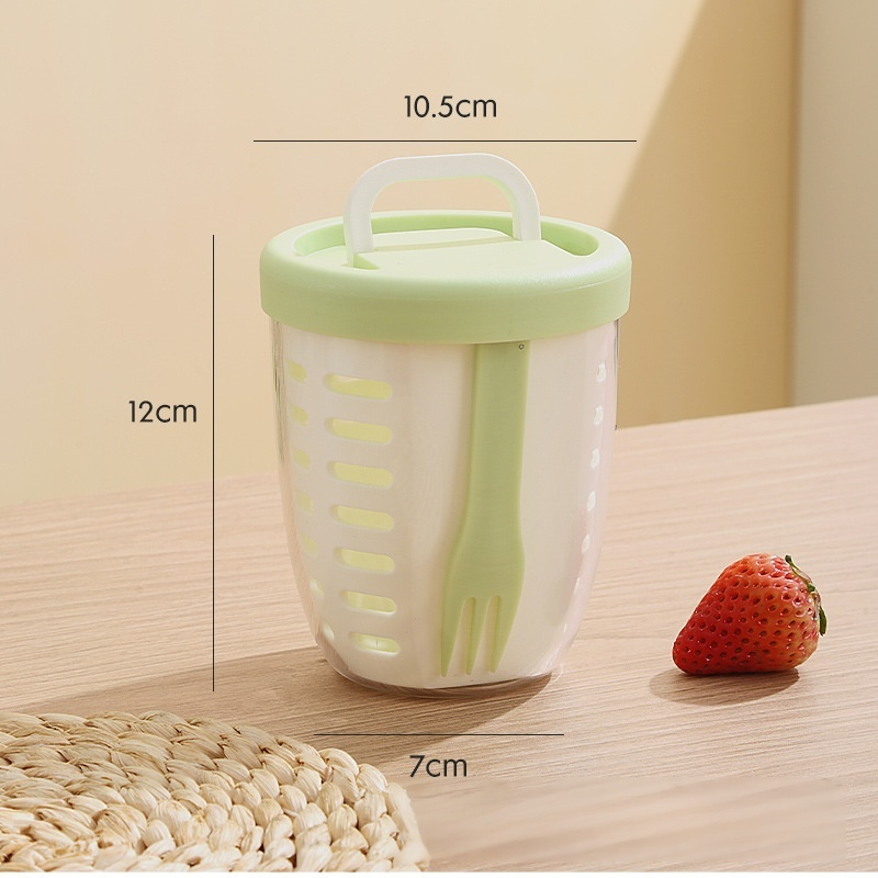 Portable, drainable, sealed and fresh-keeping fruit cup
