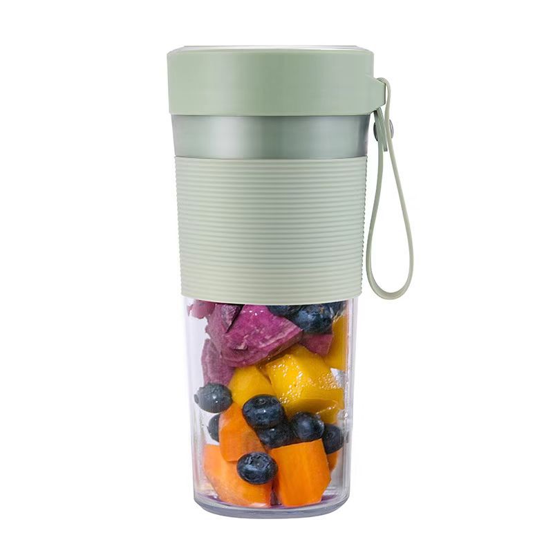 Portable mini fruit blender
